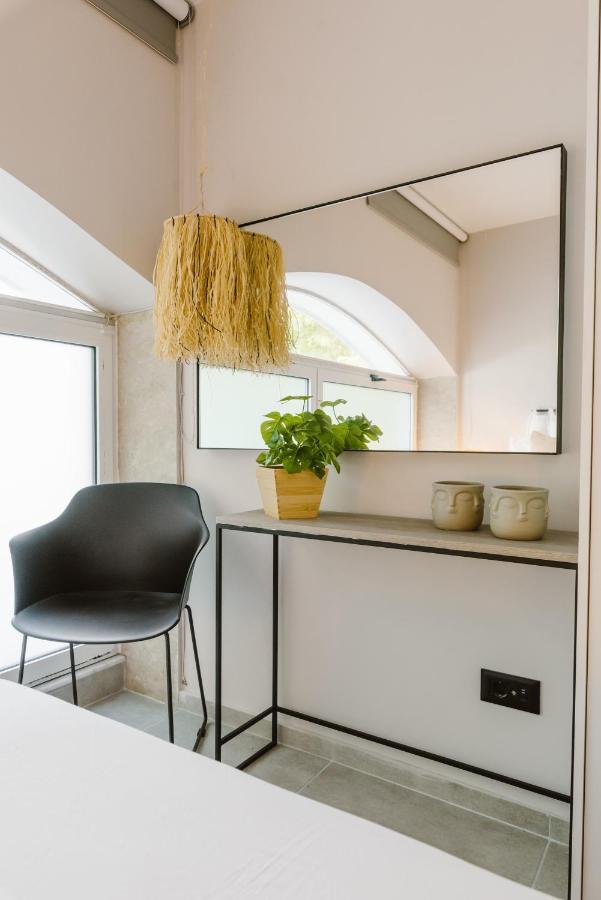 Manolis Loft Apartment, Rhodes Town Rhodes City Exterior foto